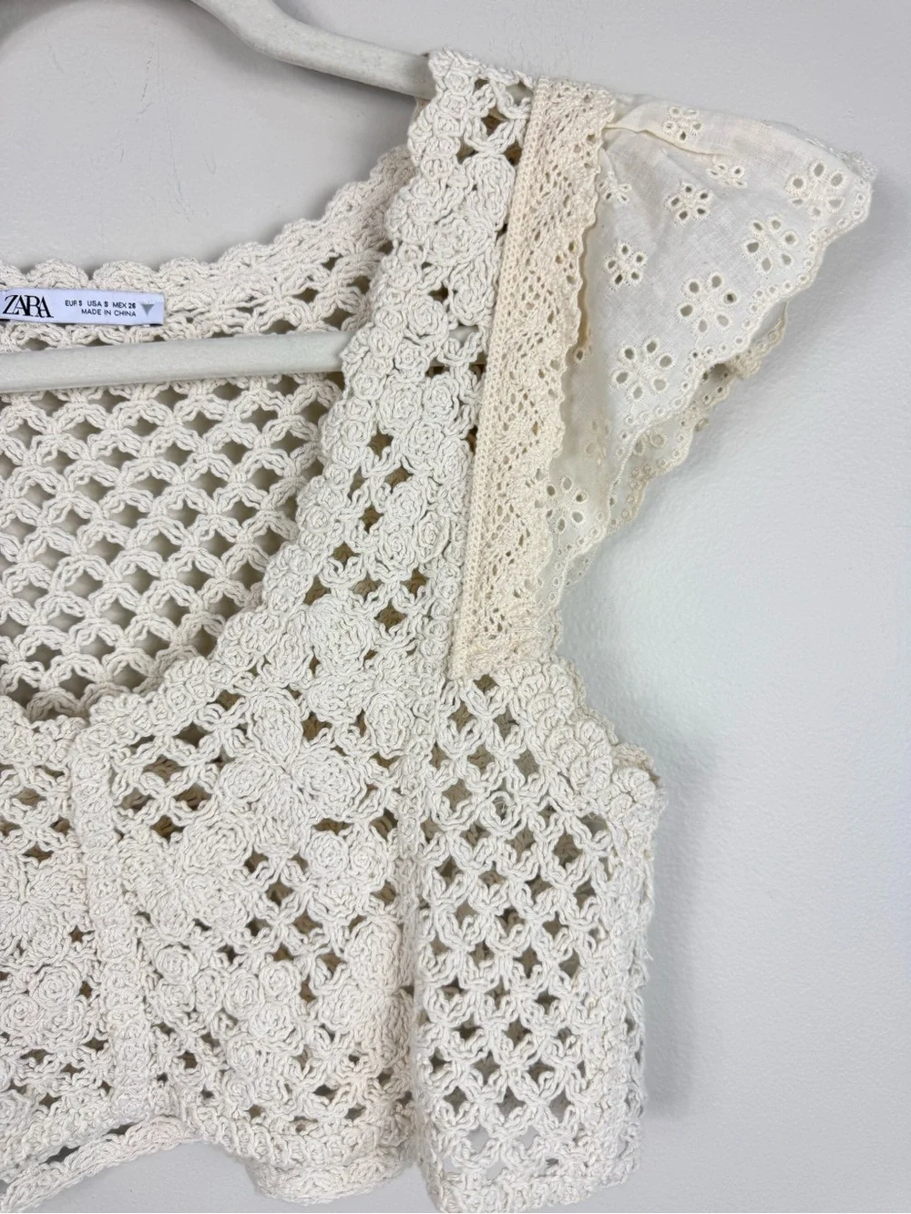 Zara Crochet Lace Crop Top Small Cream Boho Festival Rave Cottage Coastal Beach